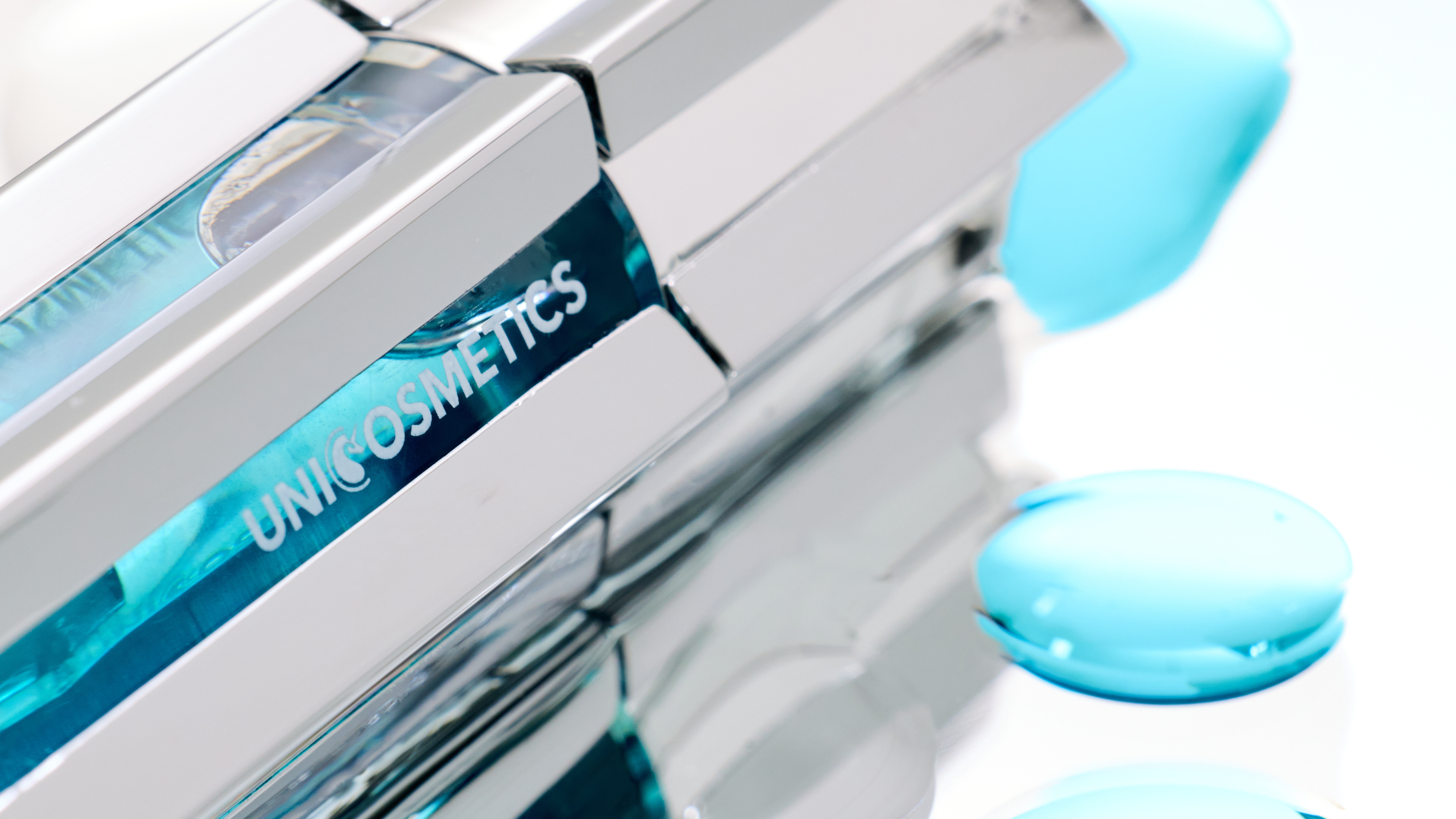 Web Hero Unicosmetics (1).png